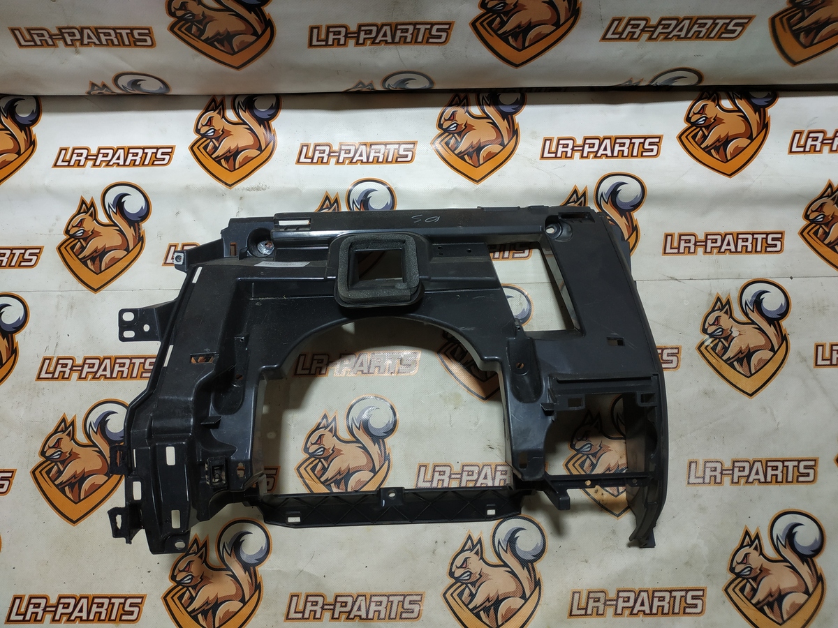 LR021353 Dashboard trim for Range Rover Sport L320 (2005-2013) Used